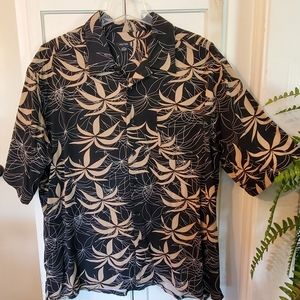 Visitor mens silk button up tropical Hawaiian cruise travel shirt